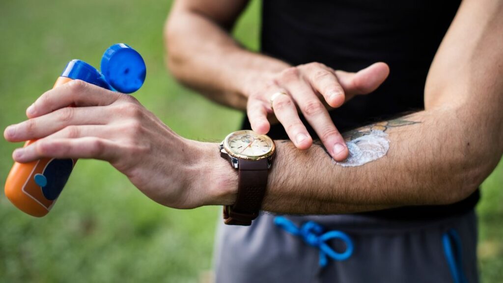 Applying thick sunscreen