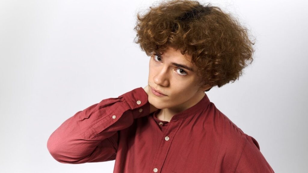 Best Curly Haircut for Long Face